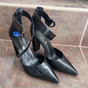 Primadonna Collection Black Heels